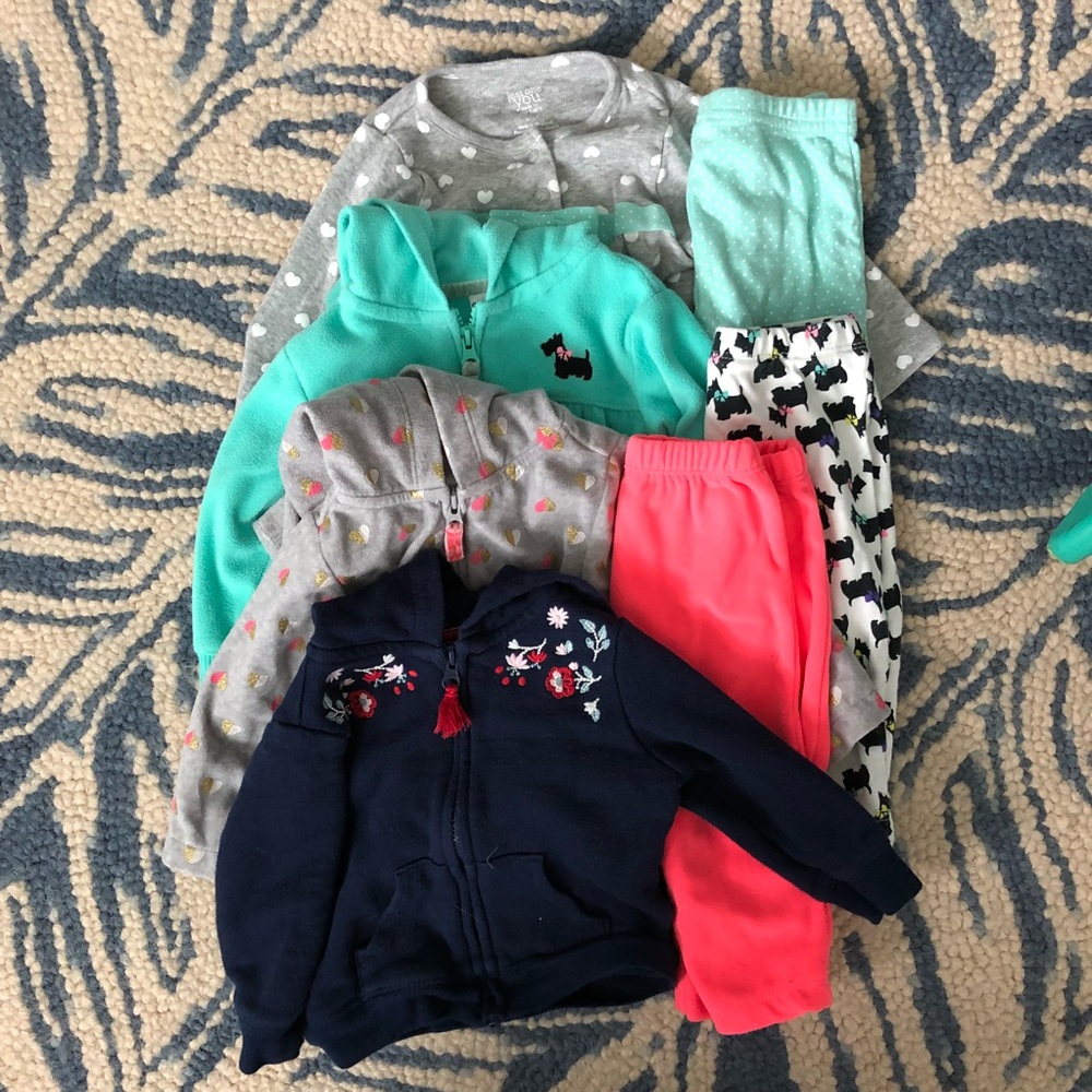 Girls 6m Carter’s sweater and pant lot.
